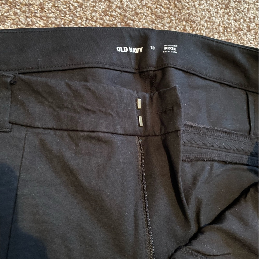 Old Navy Split-Front Pixie Flare Pants - image 6